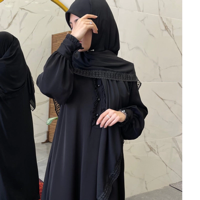 روسری کرپ حریر مشکی تور گل ستاره