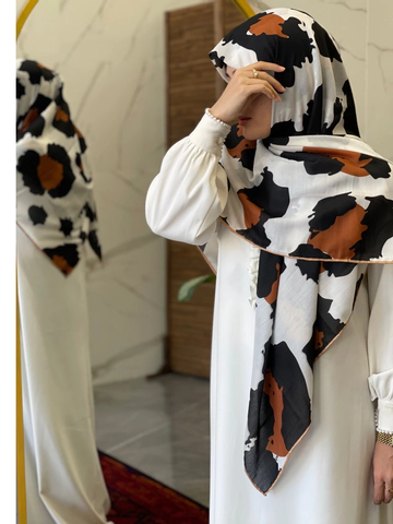 روسری نخی سفید قهوه ای