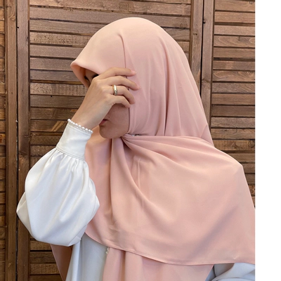 روسری کرپ حریر هلویی ملیح