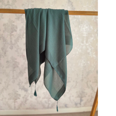 روسری نخ پنبه چهارفصل سبز زمردی