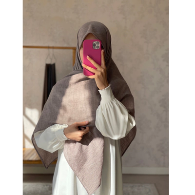روسری نخی تک رنگ گردویی