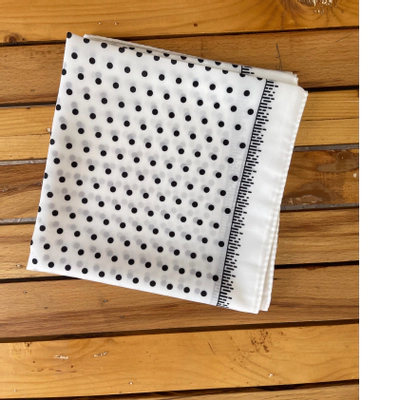 روسری کرپ نخ سفید قواره75