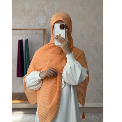 روسری نخی پلیسه نارنجی گلبه ای