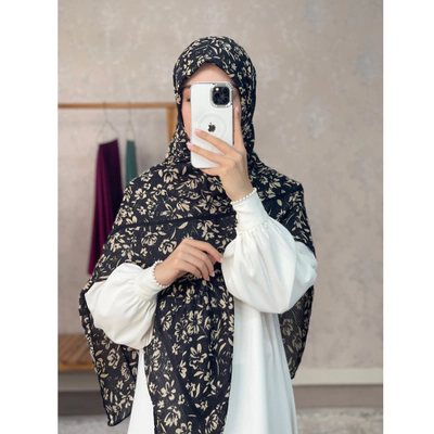روسری نخی ژاکارد مشکی گل کرم
