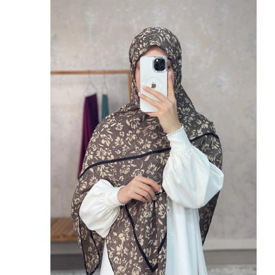 روسری نخی ژاکارد موکا گل کرم