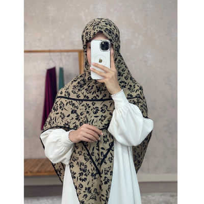 روسری نخی ژاکارد کرم گل مشکی