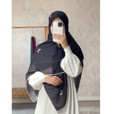 روسری نخ گارزا مشکی پاپیون خالدار