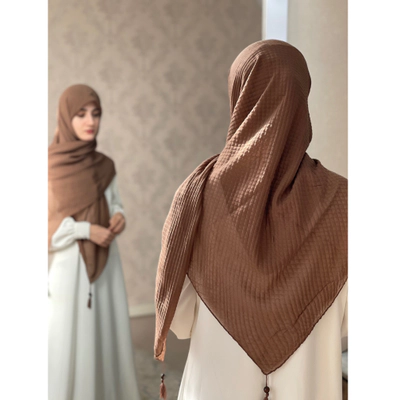 روسری نخی پلیسه مربعی شکلاتی