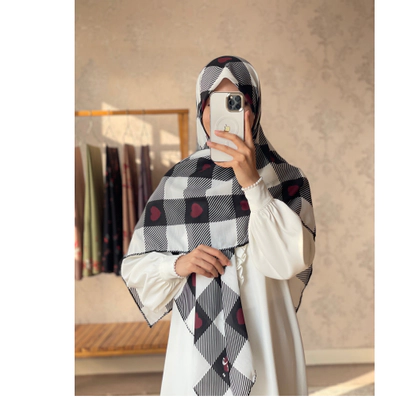 روسری چهارخونه قلب زرشکی