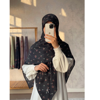 روسری مشکی گل قهوه ای