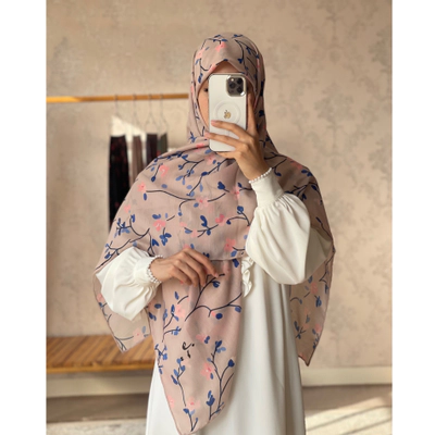 روسری کرم شاخه کاربنی و صورتی