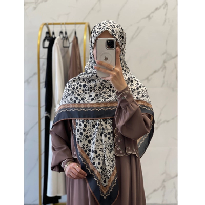 روسری نخی گل ریز مشکی
