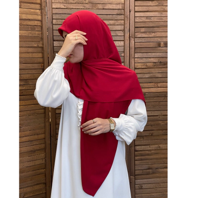 روسری کرپ حریر قرمز