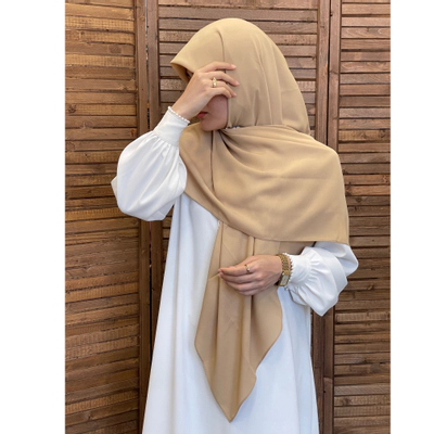 روسری کرپ حریر کرم