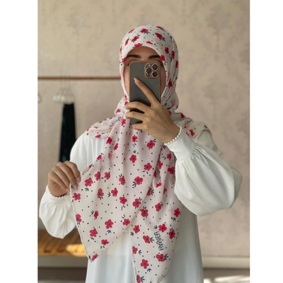 روسری قواره 120گل قرمزی خالدار