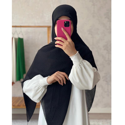 روسری نخی پلیسه مربعی مشکی