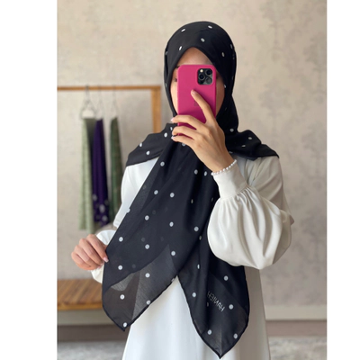 روسری مشکی خالدار سفید قواره 120