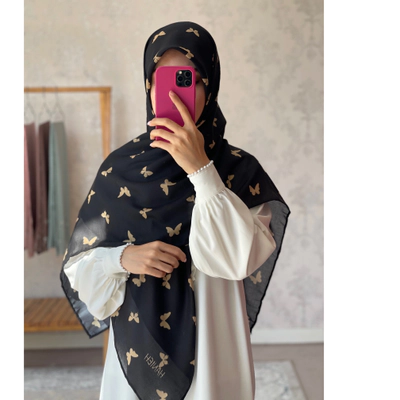 روسری مشکی پروانه طلایی