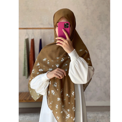 روسری حاشیه گل ریز سفید خردلی سبز